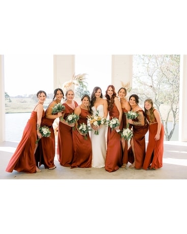 Bride & Bridesmaid Bouquet's Wedding Arrangement